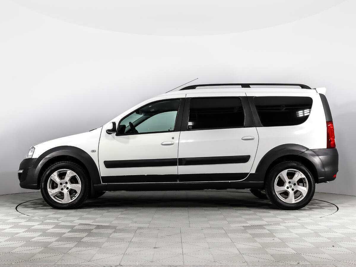 Lada (ВАЗ) Largus с пробегом — 2015 год. Фото: #7