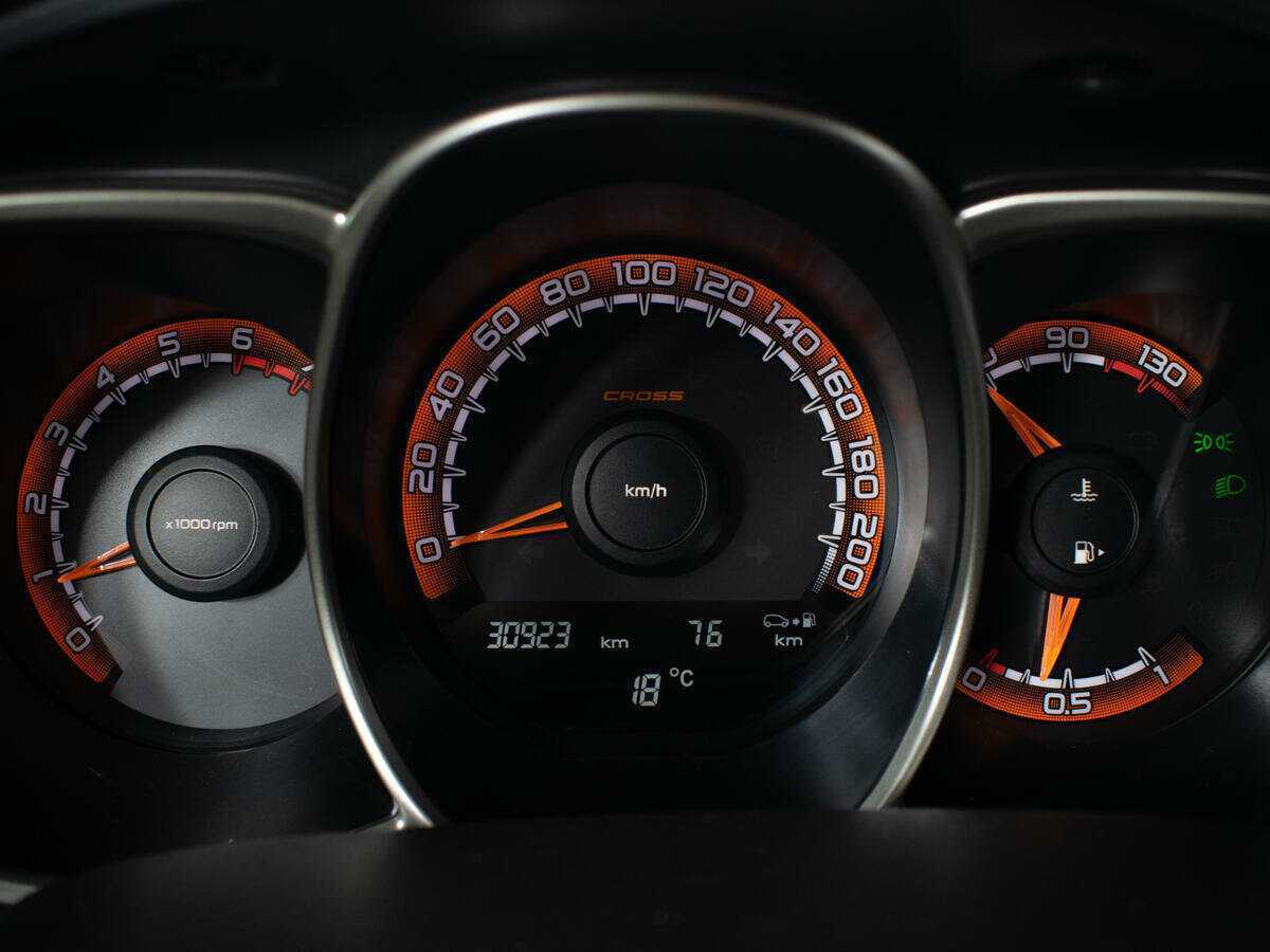 Lada (ВАЗ) Vesta с пробегом — 2019 год. Фото: #7