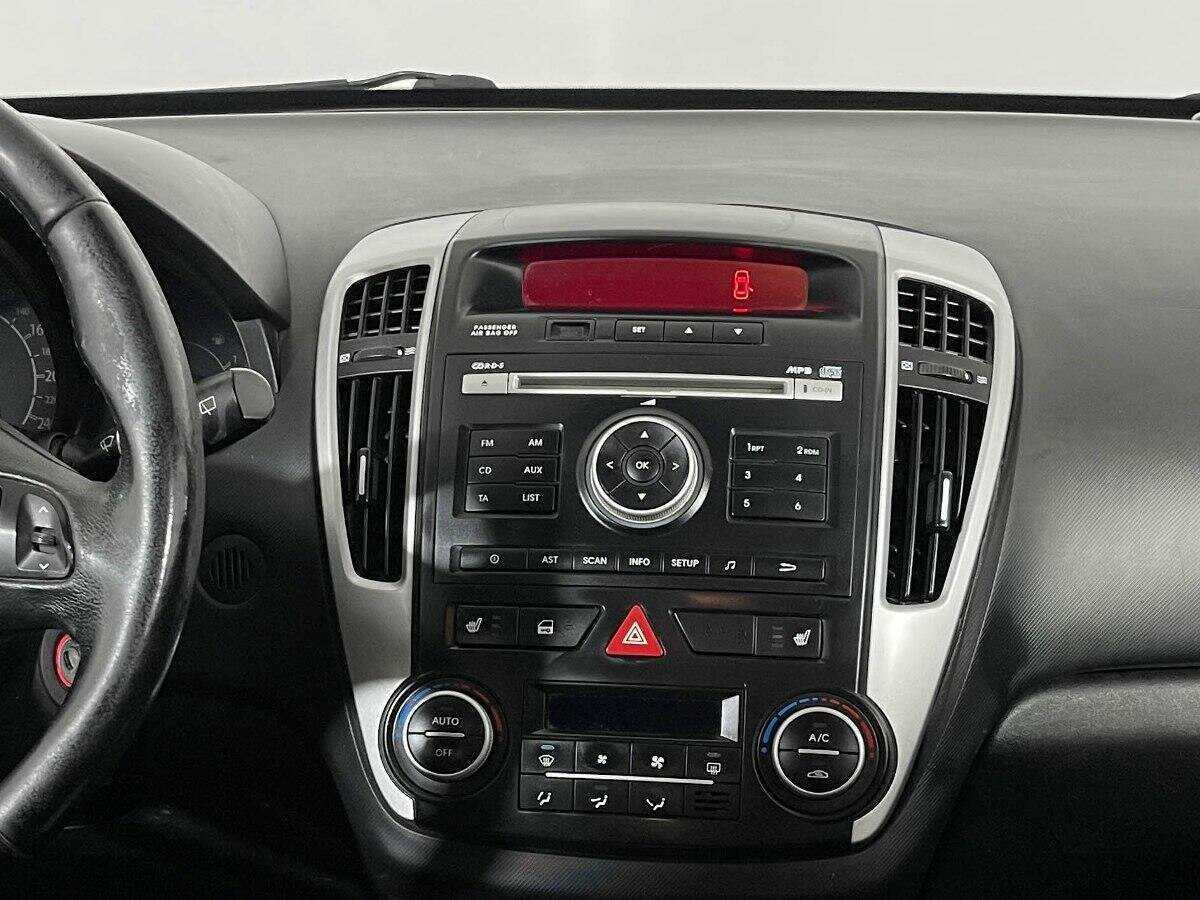 Kia Ceed с пробегом — 2012 год. Фото: #11