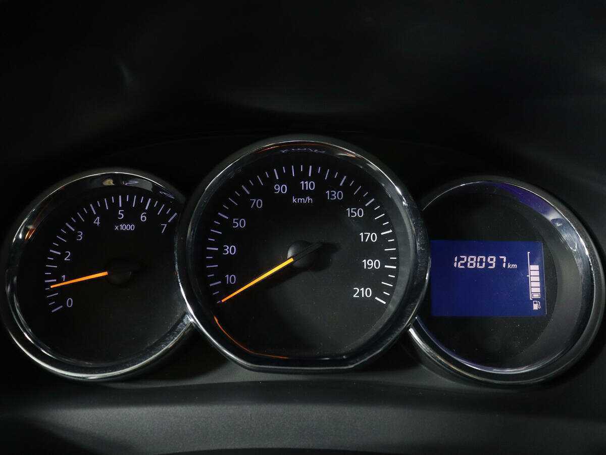 Купить Рено Сандеро, 2015, 128 083 км.. Фото: #10