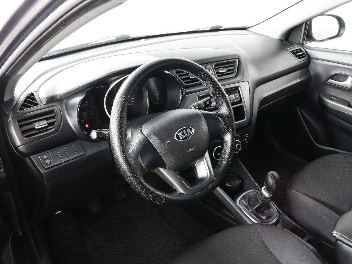 Kia Rio с пробегом — 2014 год. Фото: #4