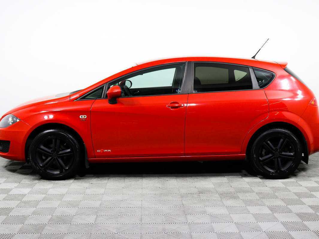 SEAT Leon с пробегом — 2012 год. Фото: #7