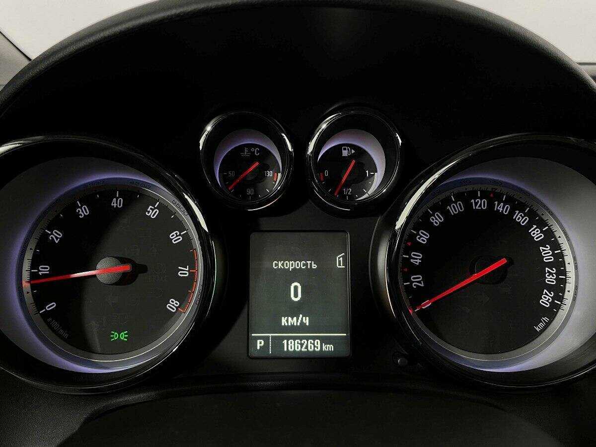 Купить Опель Астра, 2012, 186 500 км.. Фото: #10