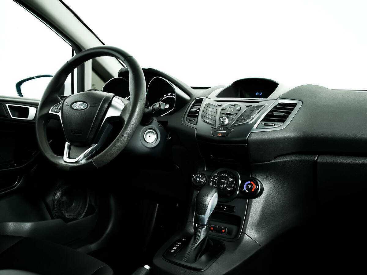 Ford Fiesta с пробегом — 2016 год. Фото: #8