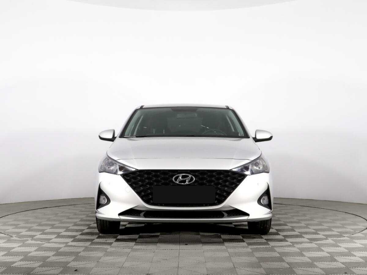 Hyundai Solaris с пробегом — 2021 год. Фото: #1