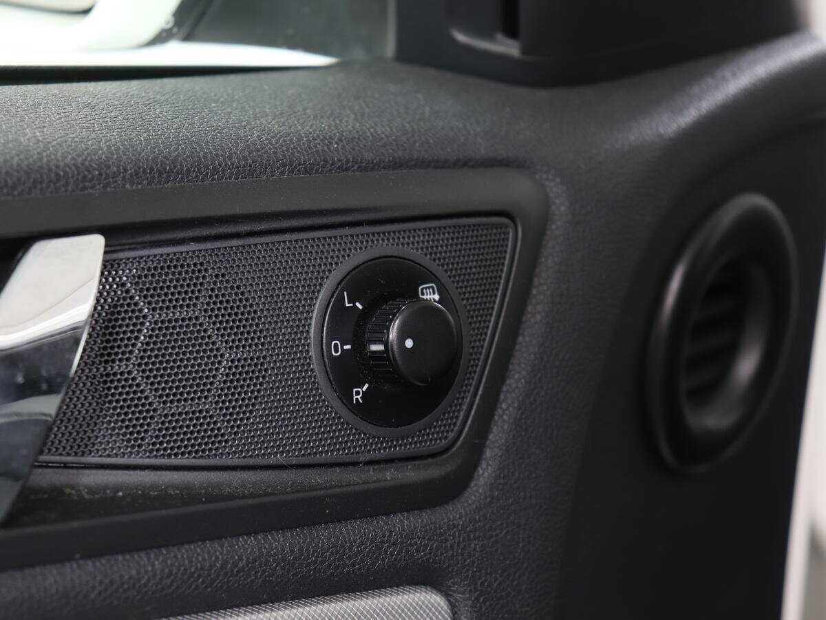 Skoda Octavia с пробегом — 2013 год. Фото: #13