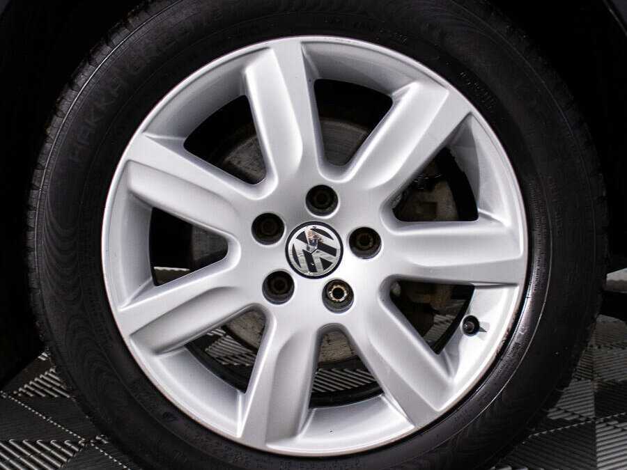 Volkswagen Polo с пробегом — 2012 год. Фото: #17