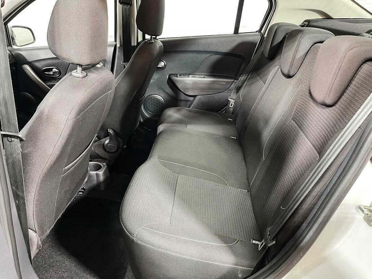 Renault Logan с пробегом — 2020 год. Фото: #9