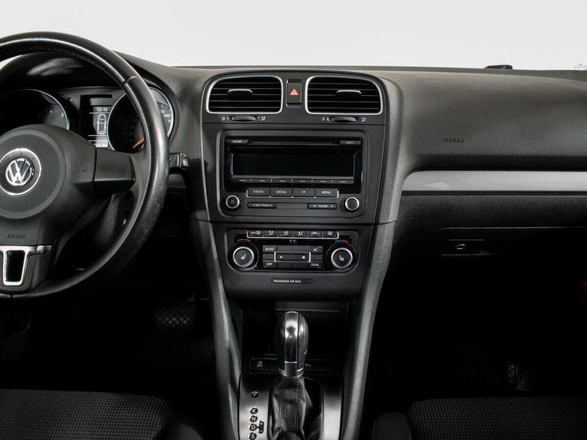 Volkswagen Golf с пробегом — 2012 год. Фото: #8