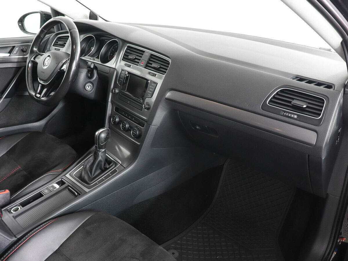 Volkswagen Golf с пробегом — 2013 год. Фото: #7