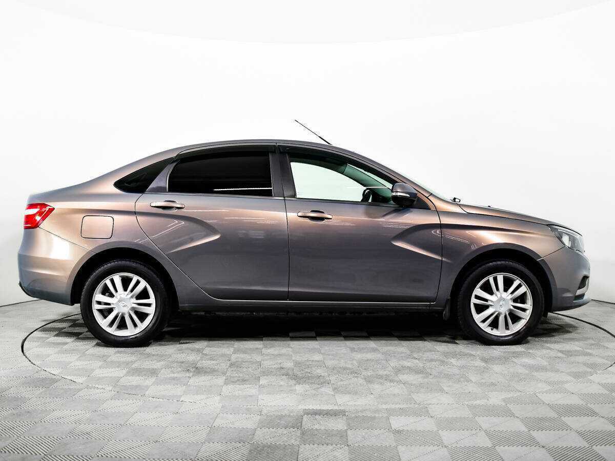 Lada (ВАЗ) Vesta с пробегом — 2019 год. Фото: #3