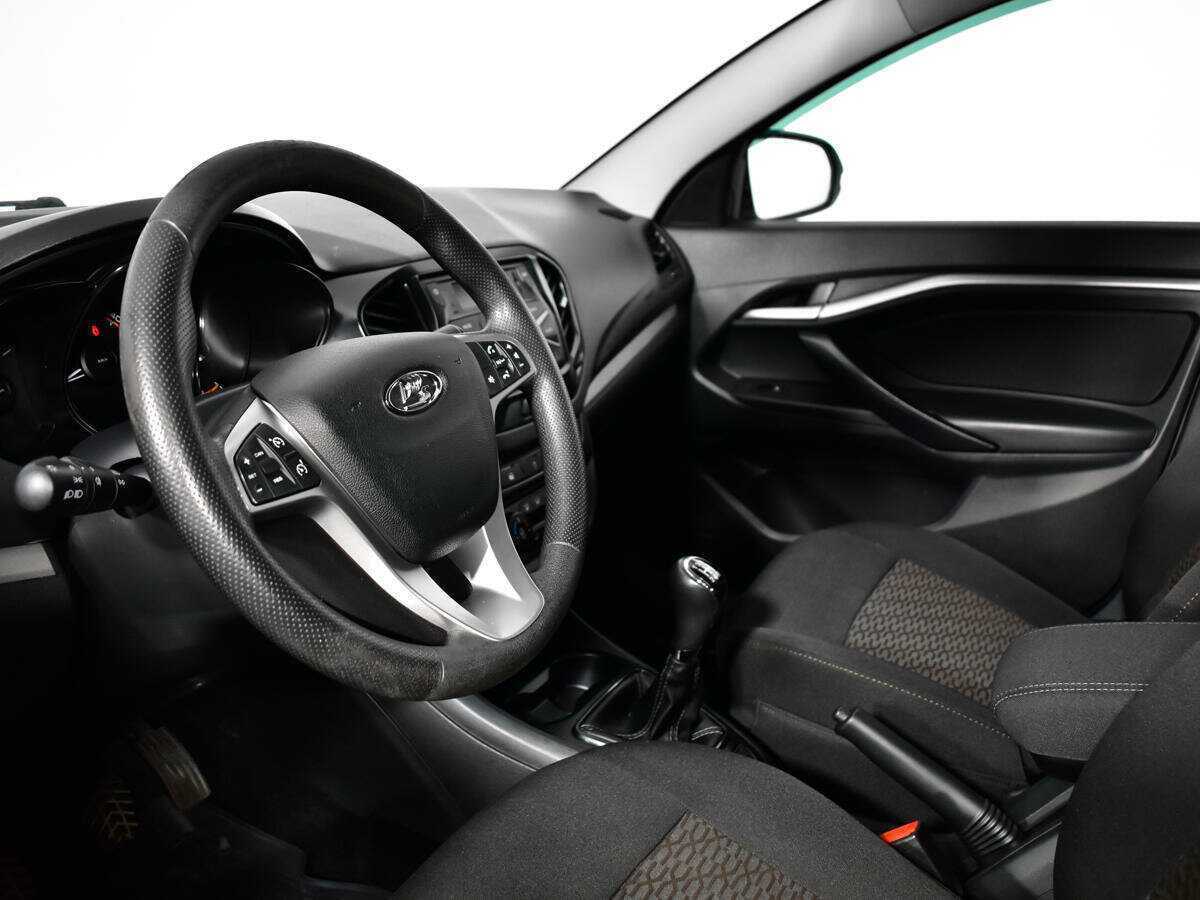 Lada (ВАЗ) Vesta с пробегом — 2019 год. Фото: #12