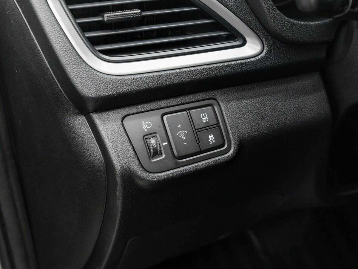 Hyundai Solaris с пробегом — 2018 год. Фото: #16