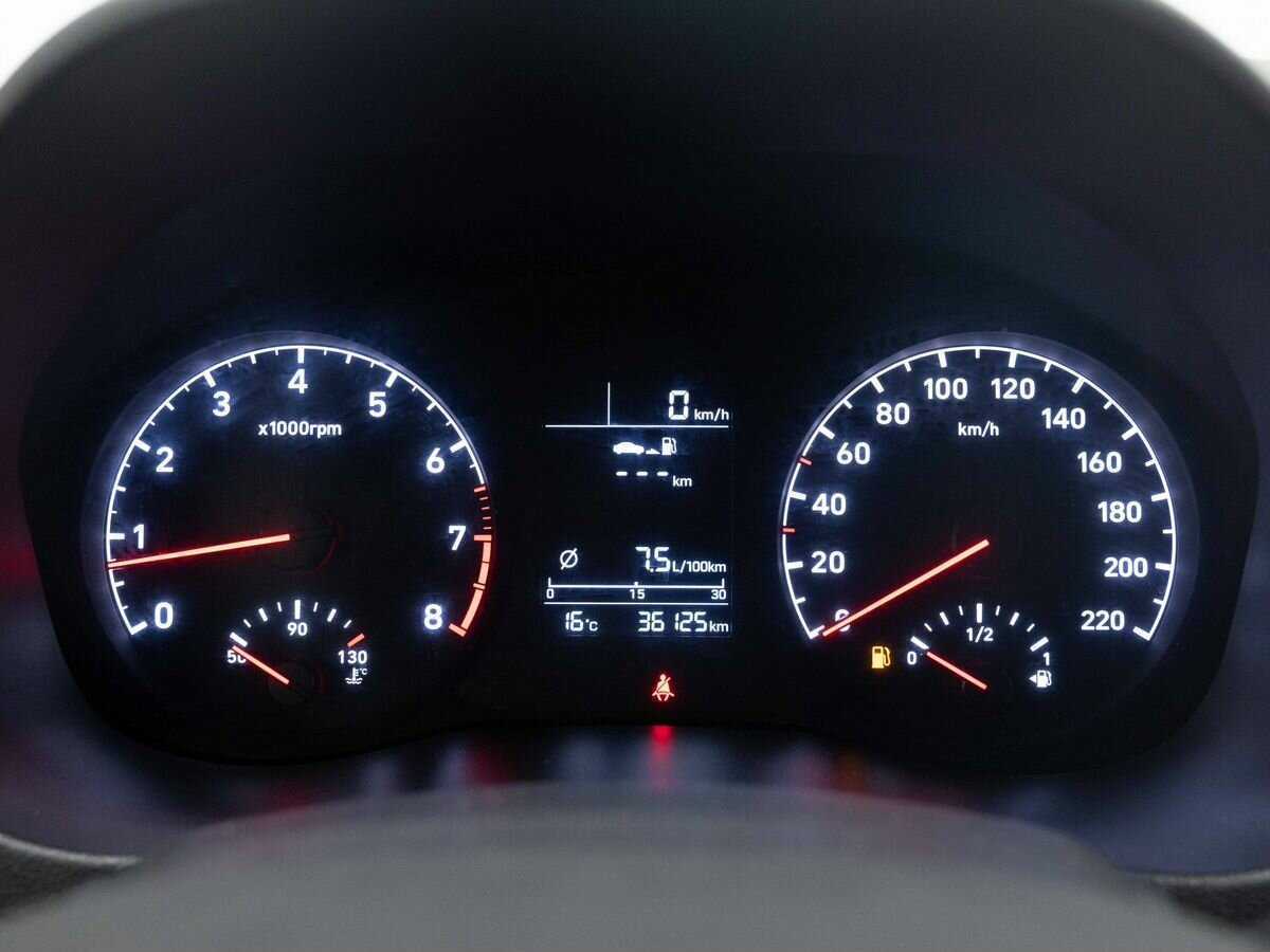 Hyundai Solaris с пробегом — 2019 год. Фото: #16