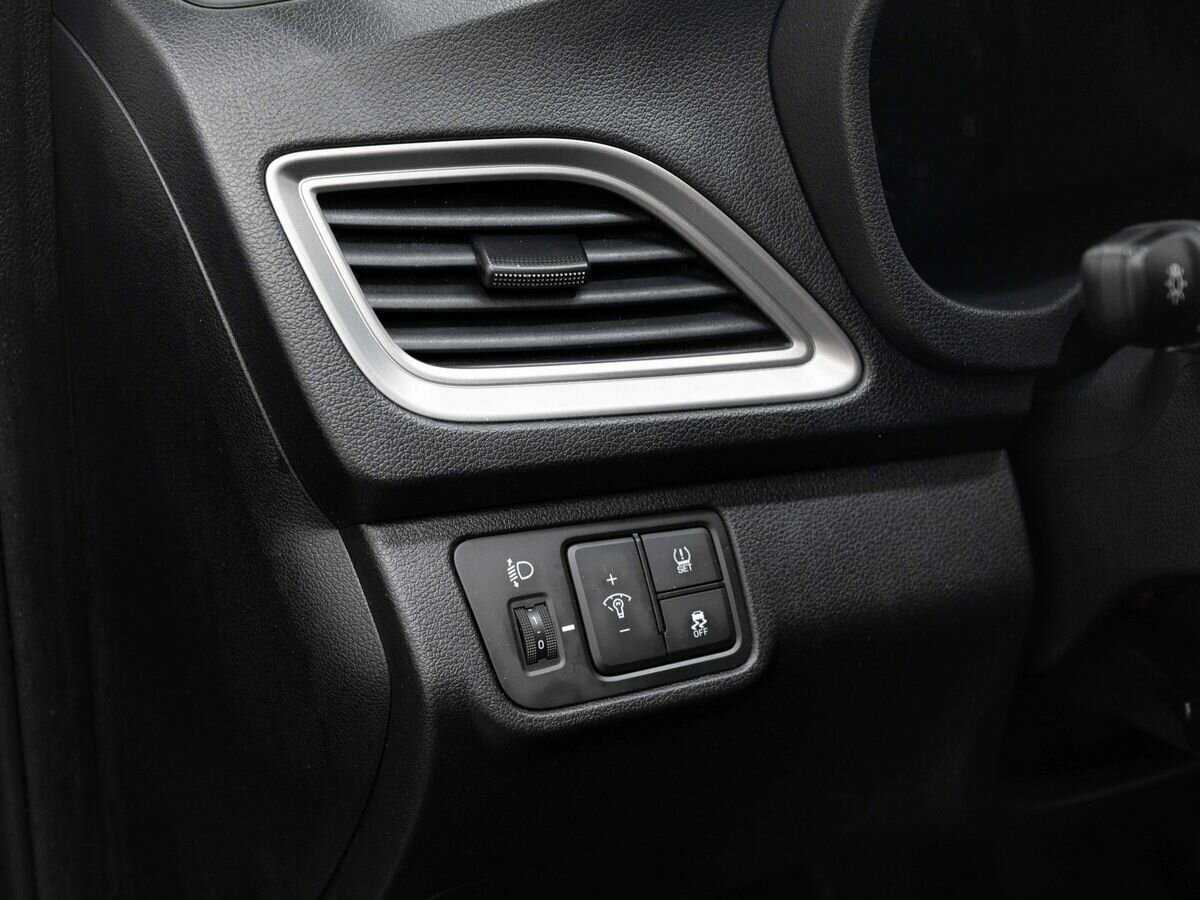 Hyundai Solaris с пробегом — 2019 год. Фото: #19