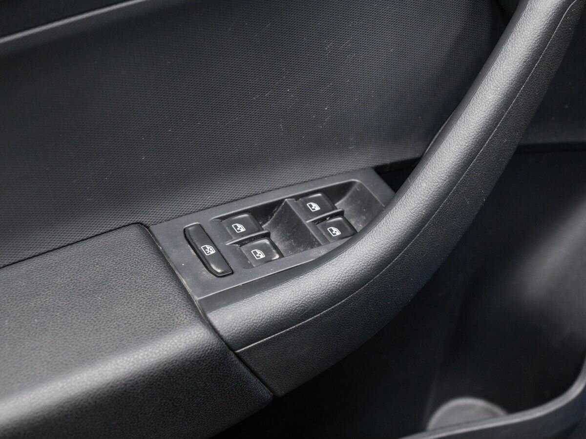 Skoda Rapid с пробегом — 2021 год. Фото: #15