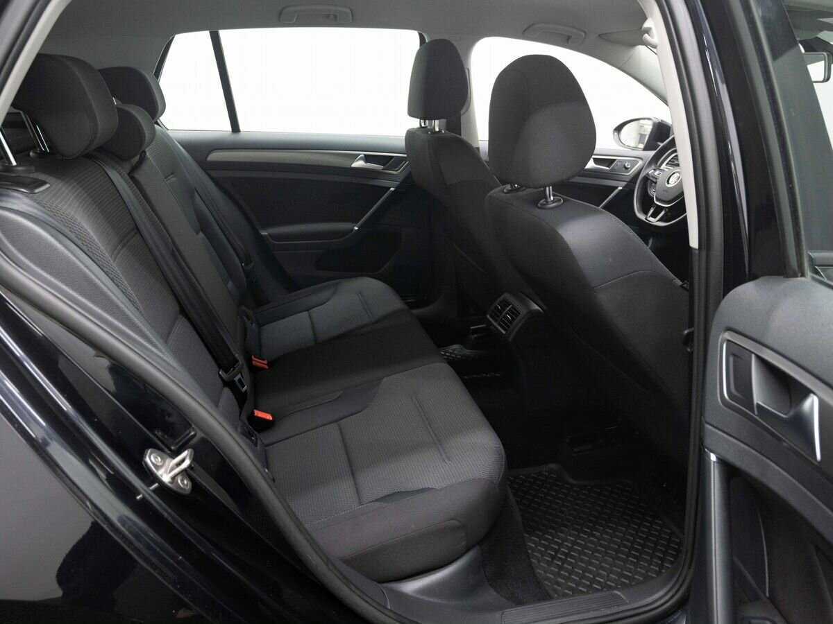 Volkswagen Golf с пробегом — 2013 год. Фото: #11