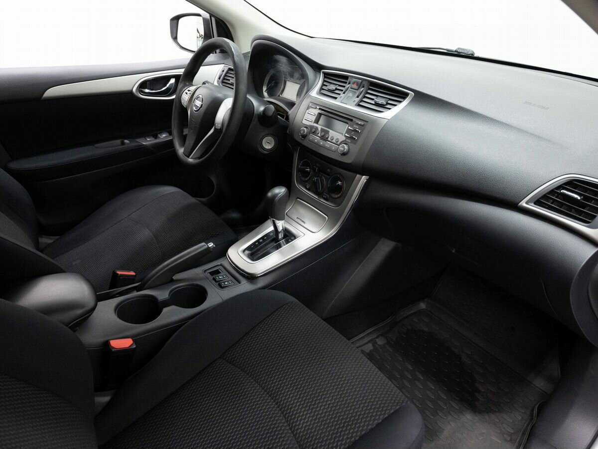 Nissan Sentra с пробегом — 2015 год. Фото: #12