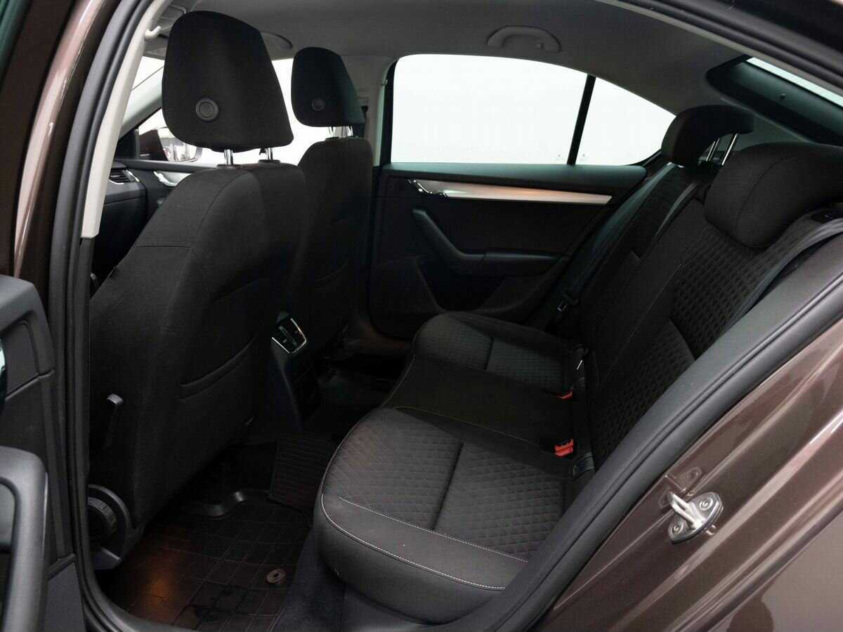 Купить Шкода Октавия, 2016, 263 120 км.. Фото: #10