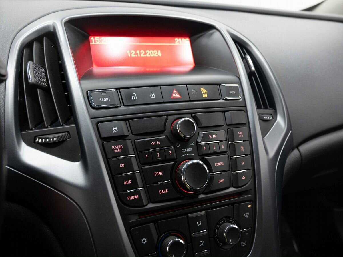 Купить Опель Астра, 2012, 320 317 км.. Фото: #17