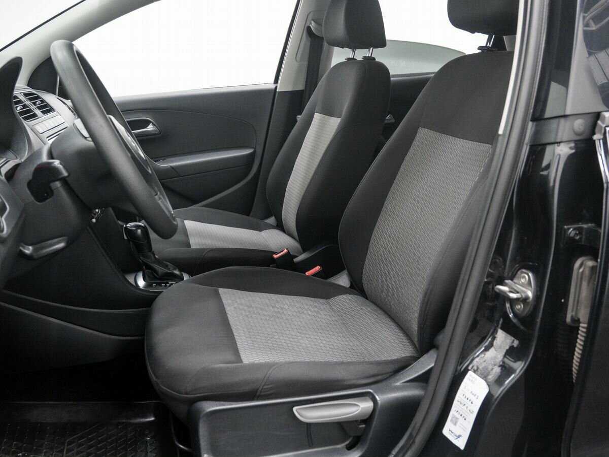 Volkswagen Polo с пробегом — 2014 год. Фото: #14