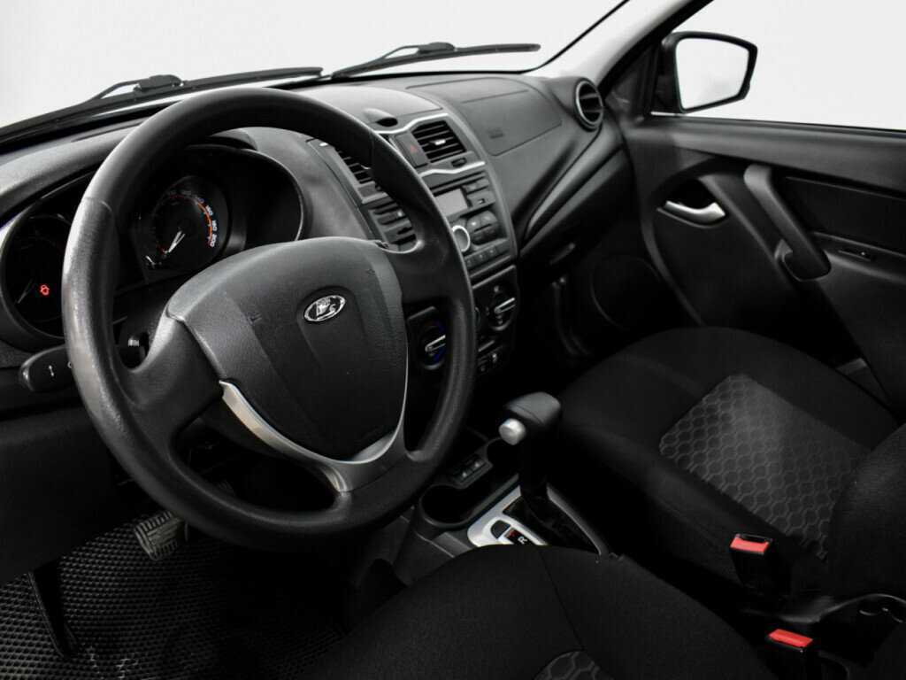 Lada (ВАЗ) Granta с пробегом — 2019 год. Фото: #6