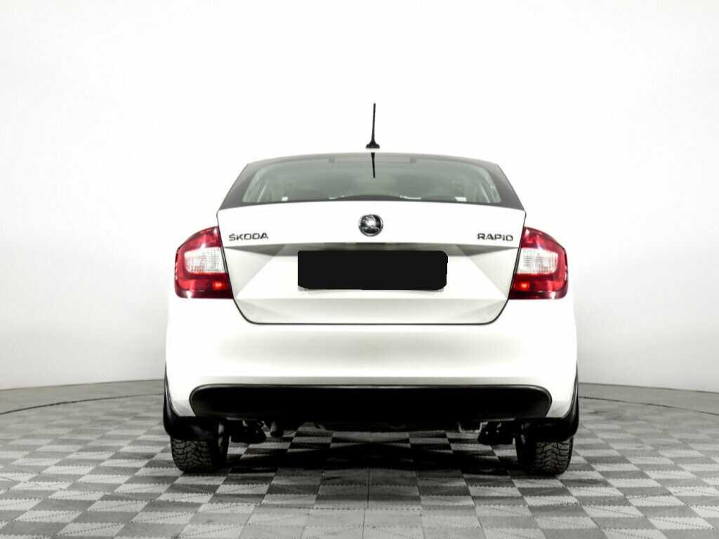 Skoda Rapid с пробегом — 2018 год. Фото: #5