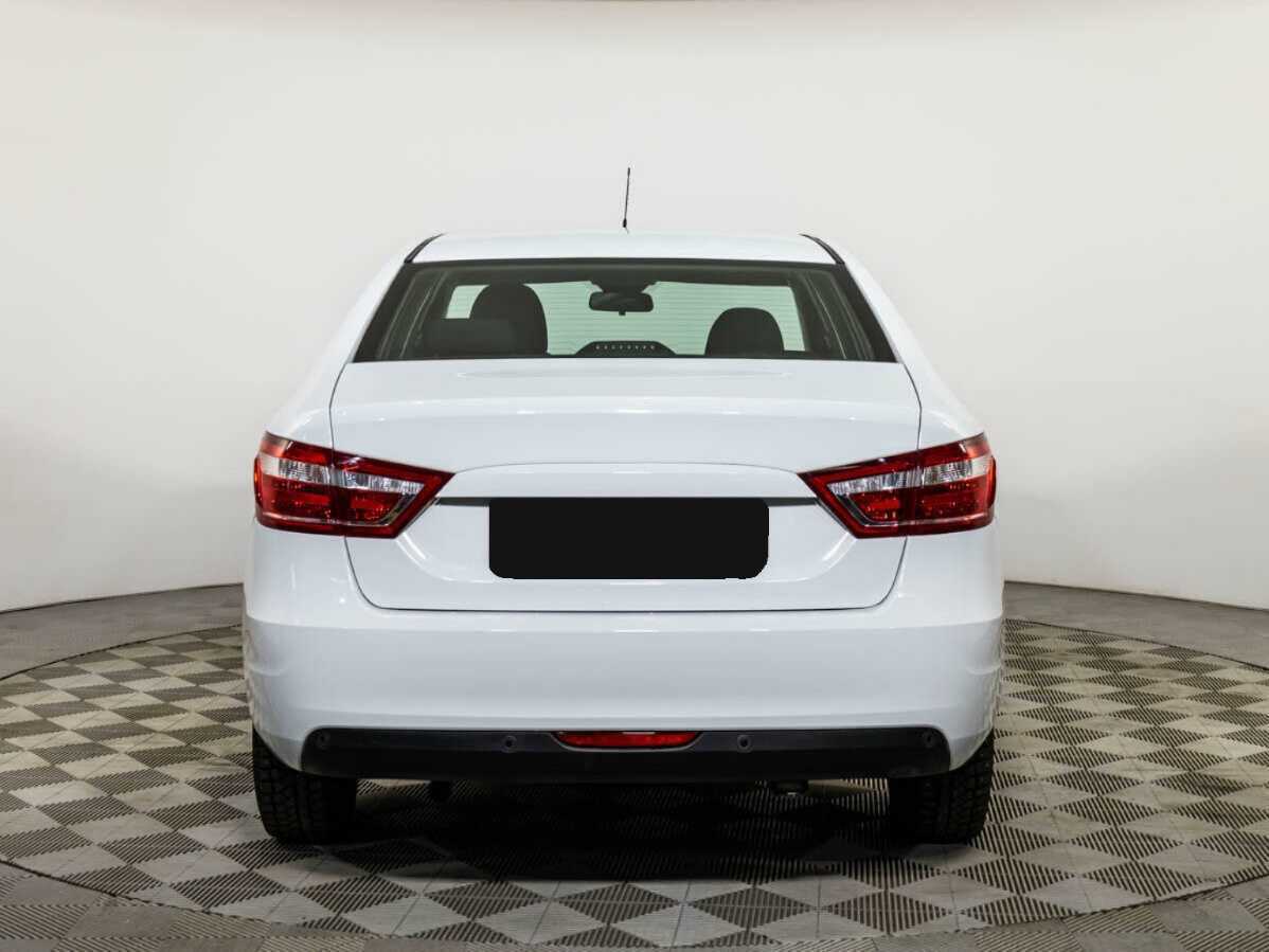 Lada (ВАЗ) Vesta с пробегом — 2022 год. Фото: #4