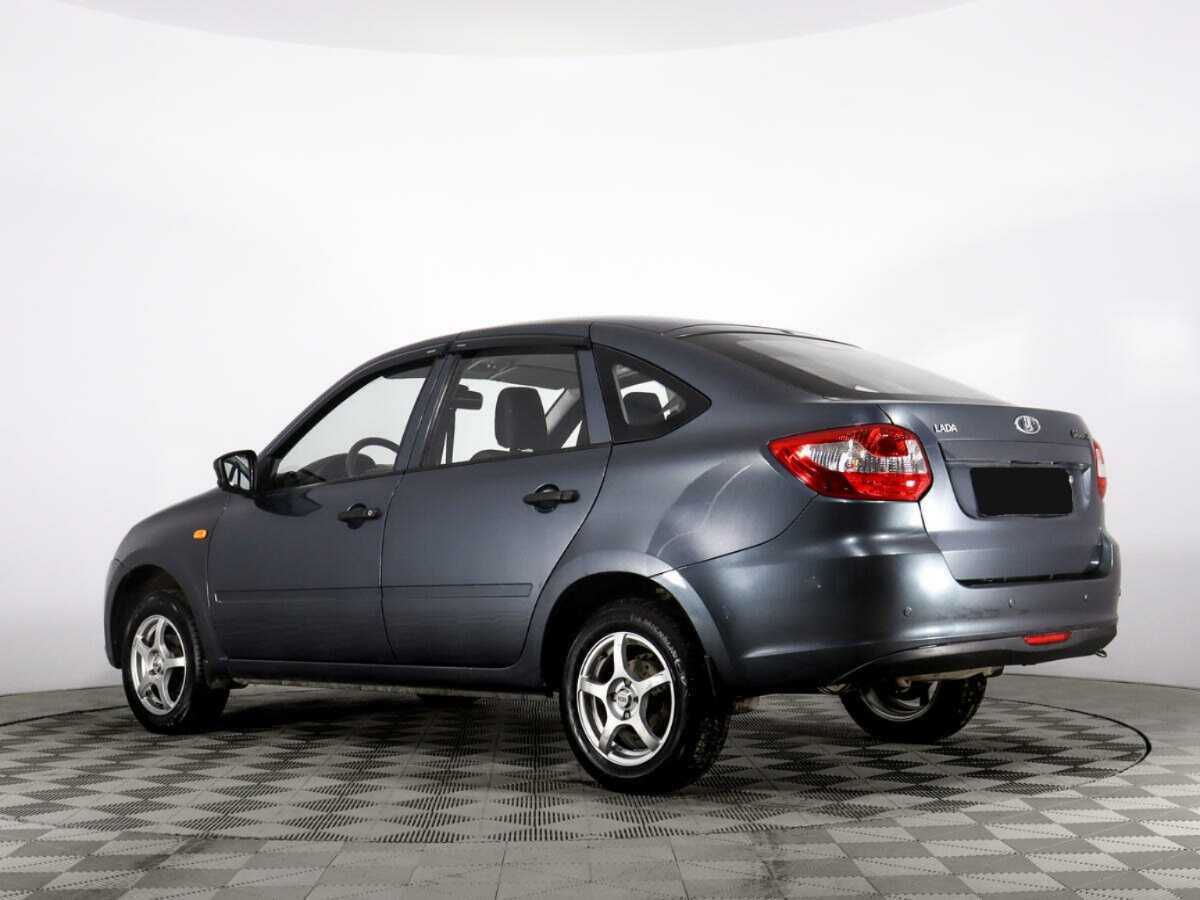 Lada (ВАЗ) Granta с пробегом — 2015 год. Фото: #6