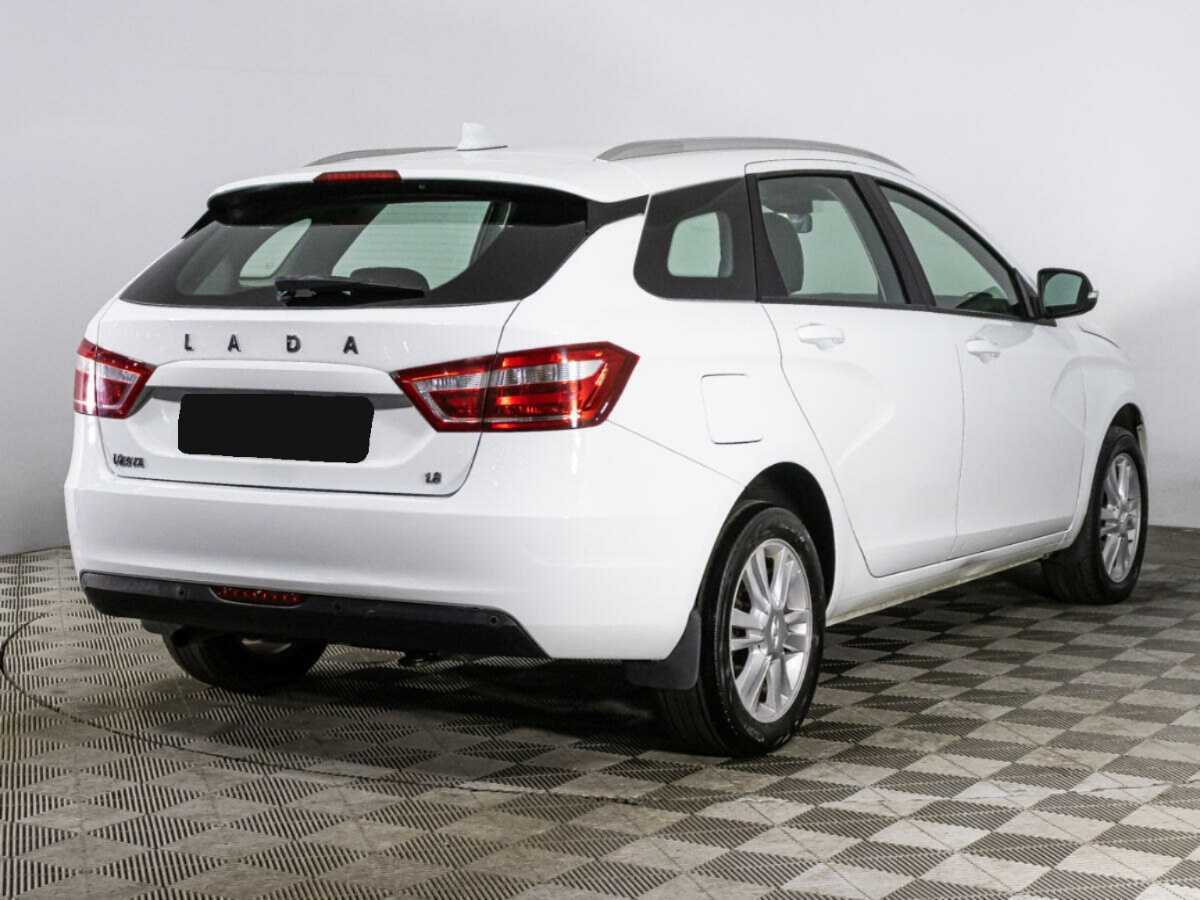 Lada (ВАЗ) Vesta с пробегом — 2017 год. Фото: #4