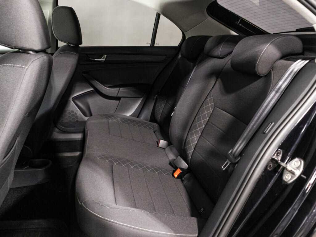Skoda Rapid с пробегом — 2020 год. Фото: #9