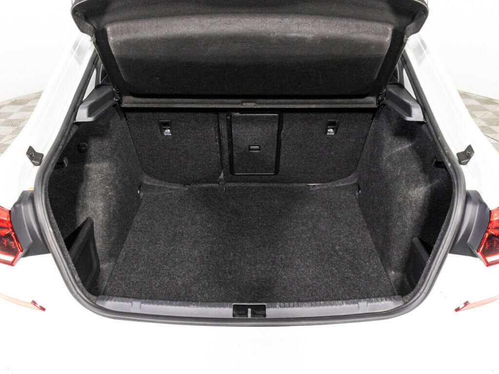 Volkswagen Polo с пробегом — 2020 год. Фото: #14