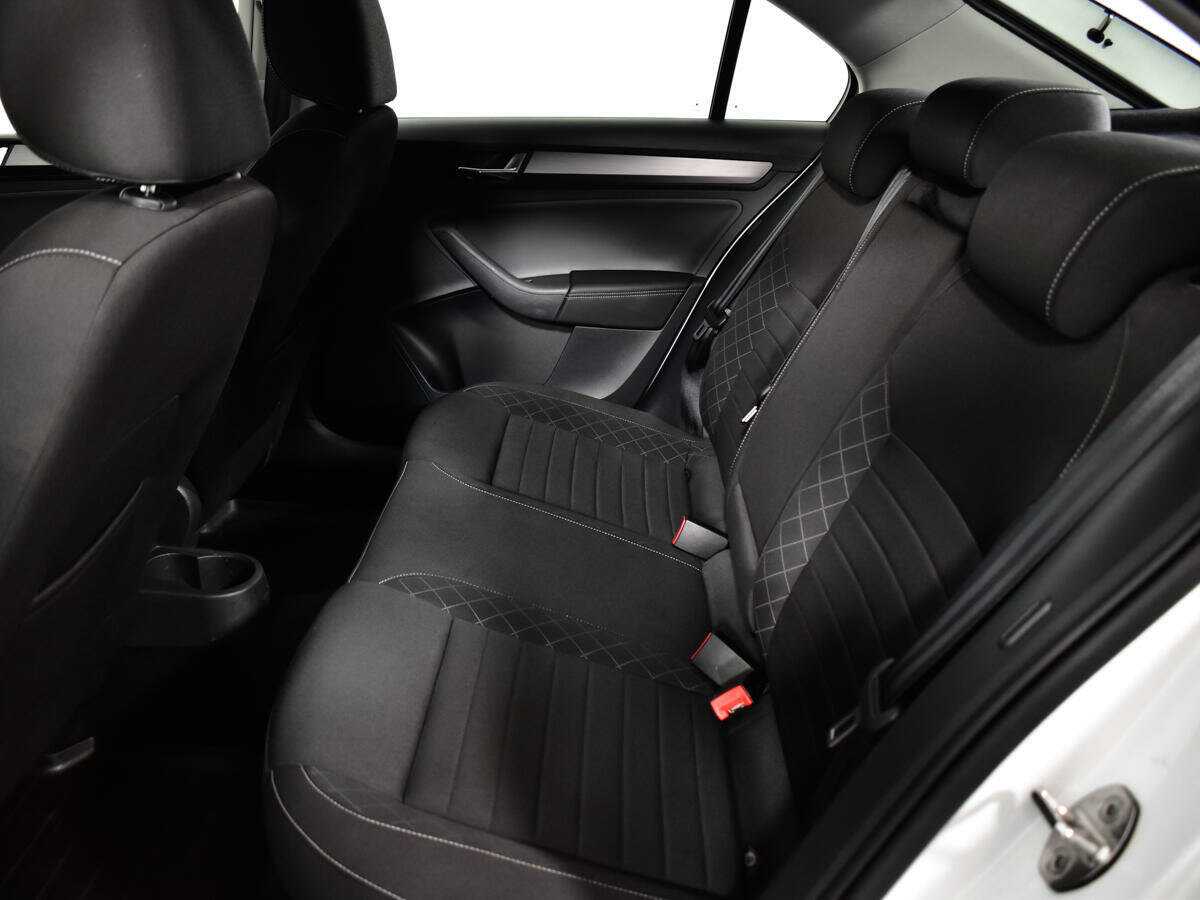 Skoda Rapid с пробегом — 2018 год. Фото: #9