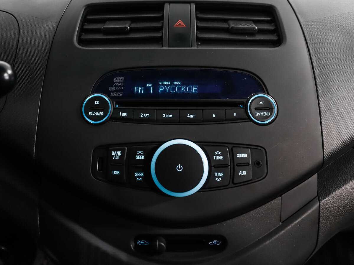 Chevrolet Spark с пробегом — 2013 год. Фото: #12