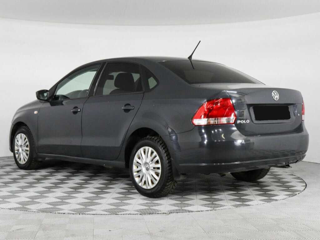 Volkswagen Polo с пробегом — 2013 год. Фото: #6