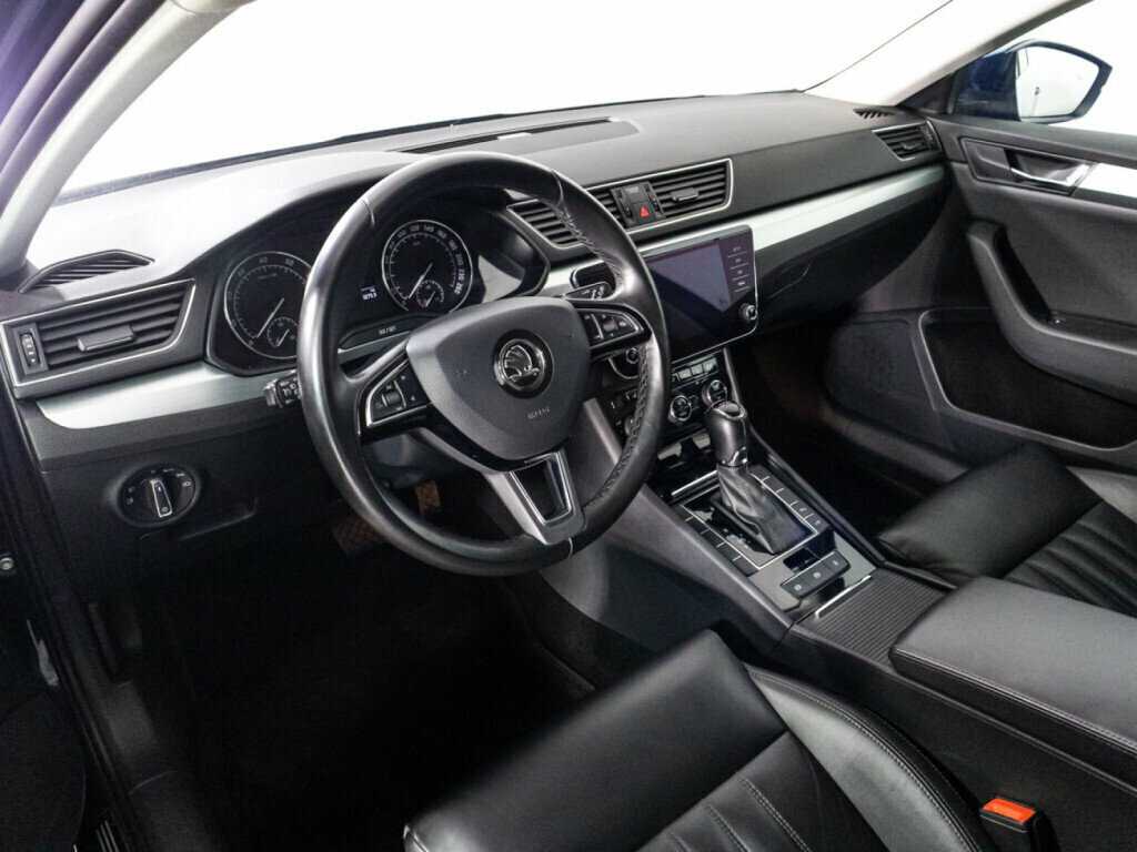 Skoda Superb с пробегом — 2018 год. Фото: #10