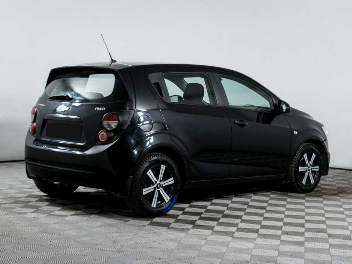 Chevrolet Aveo с пробегом — 2012 год. Фото: #3