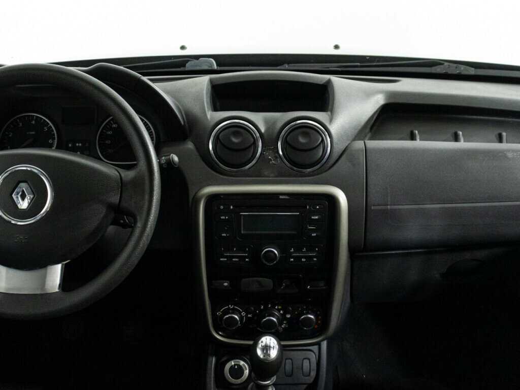 Renault Duster с пробегом — 2014 год. Фото: #12