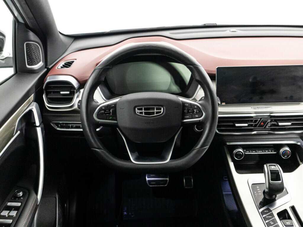 Geely Coolray с пробегом — 2021 год. Фото: #19