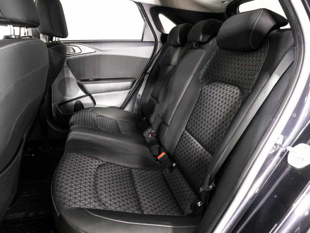 Kia Ceed с пробегом — 2018 год. Фото: #9