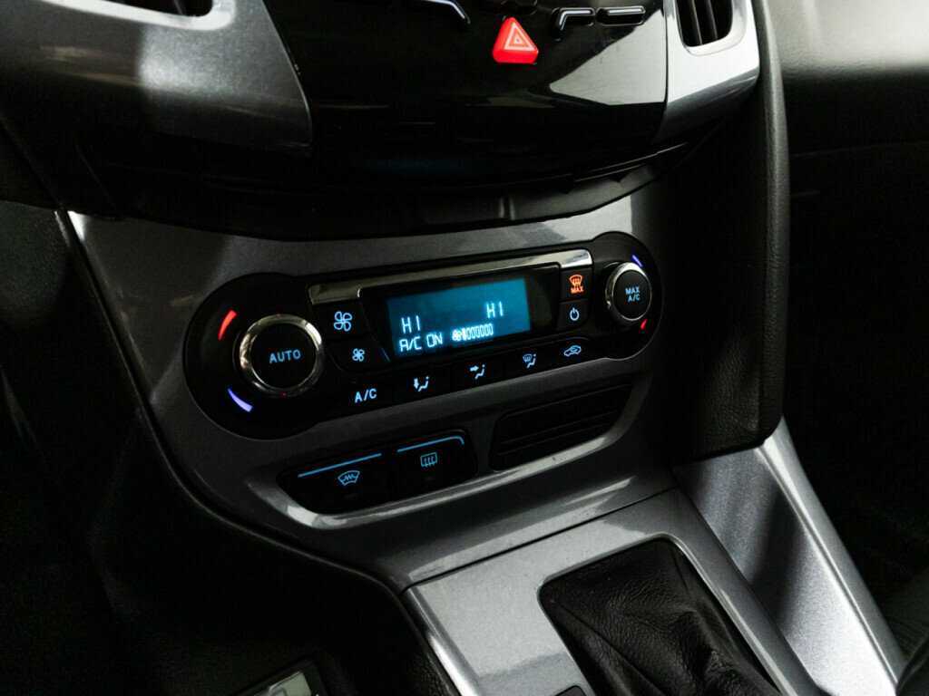 Ford Focus с пробегом — 2013 год. Фото: #15