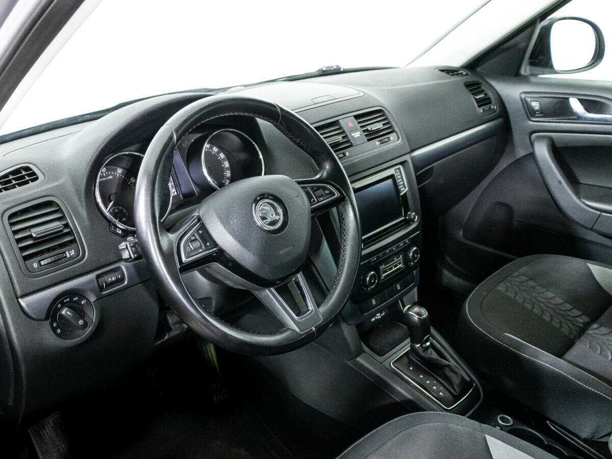 Skoda Yeti с пробегом — 2015 год. Фото: #10