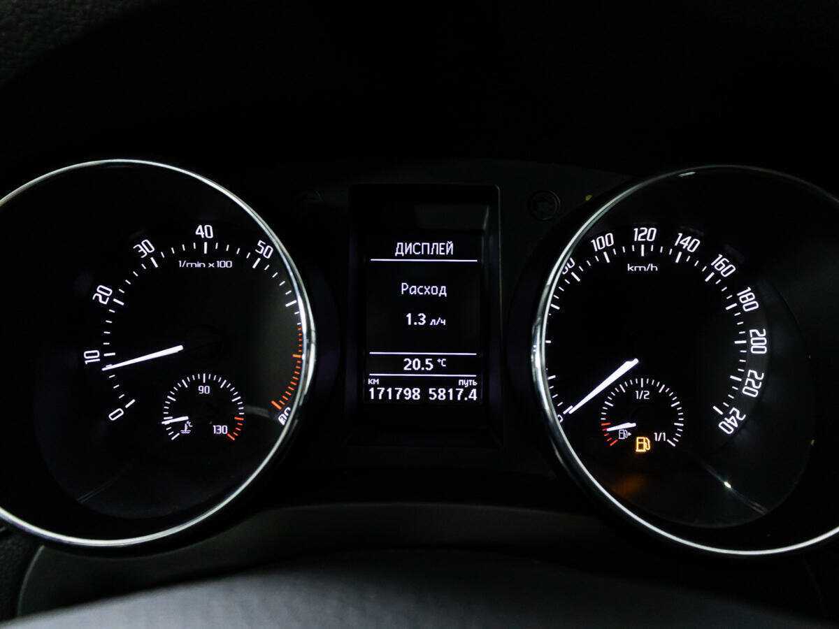 Skoda Yeti с пробегом — 2015 год. Фото: #11