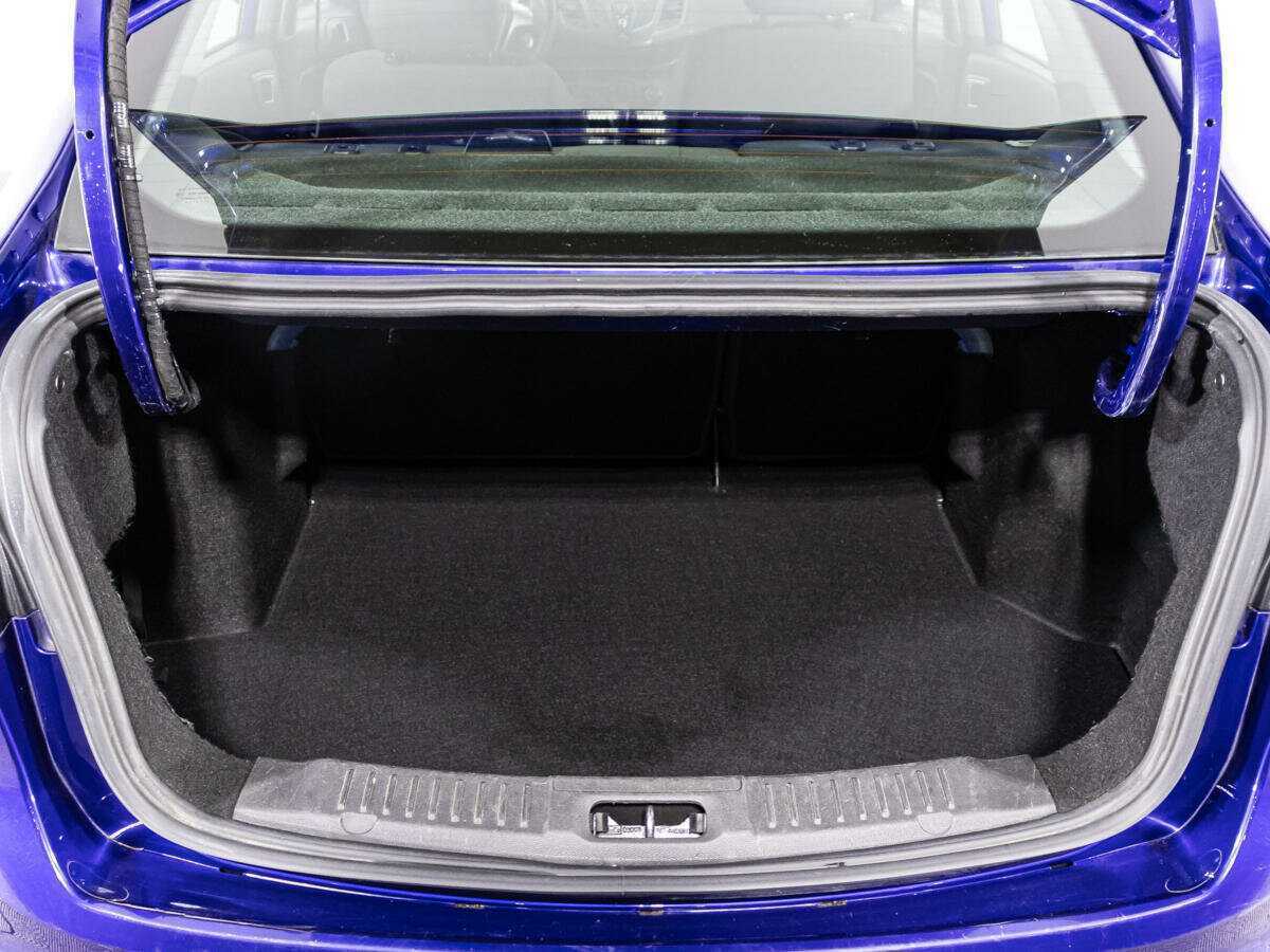 Ford Fiesta с пробегом — 2016 год. Фото: #14