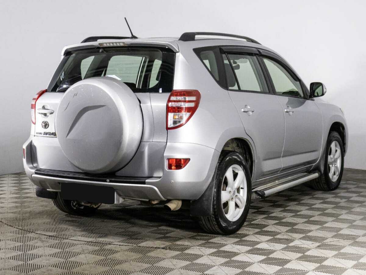 Toyota RAV4 с пробегом — 2012 год. Фото: #4