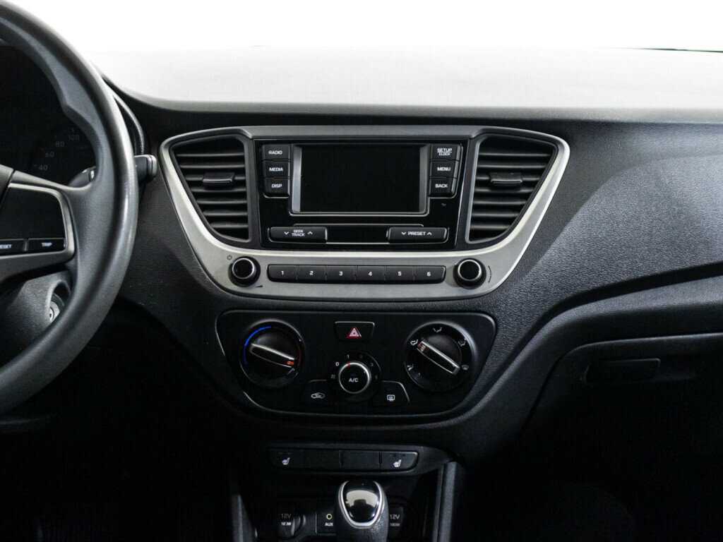 Hyundai Solaris с пробегом — 2019 год. Фото: #13