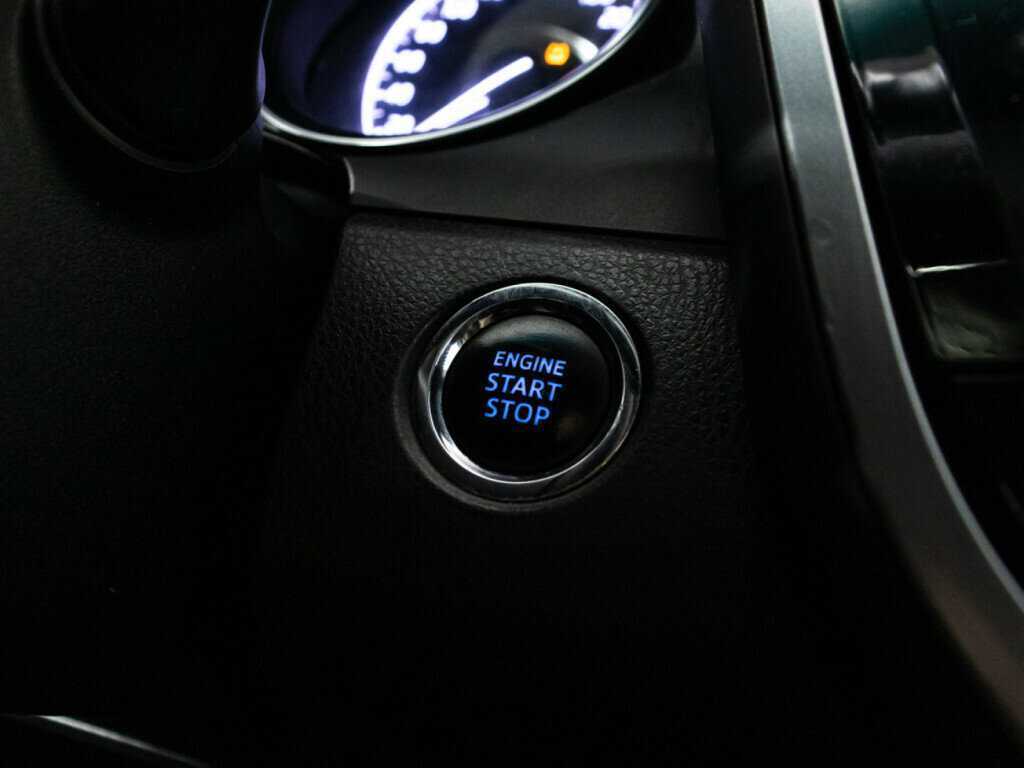 Toyota Camry с пробегом — 2018 год. Фото: #16