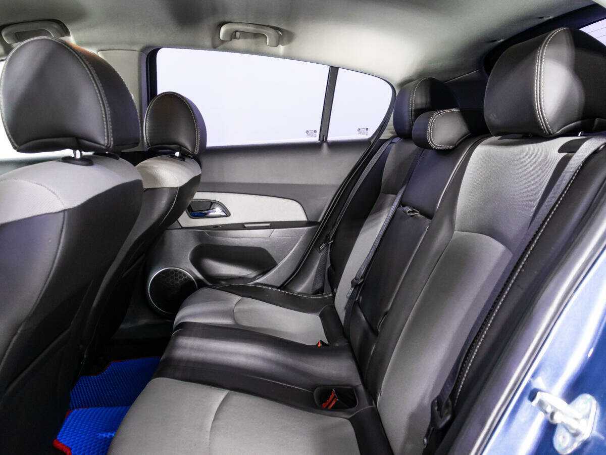 Chevrolet Cruze с пробегом — 2013 год. Фото: #9