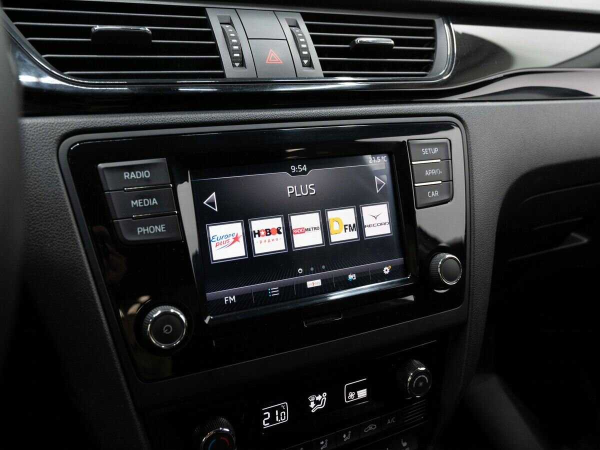 Skoda Rapid с пробегом — 2018 год. Фото: #21