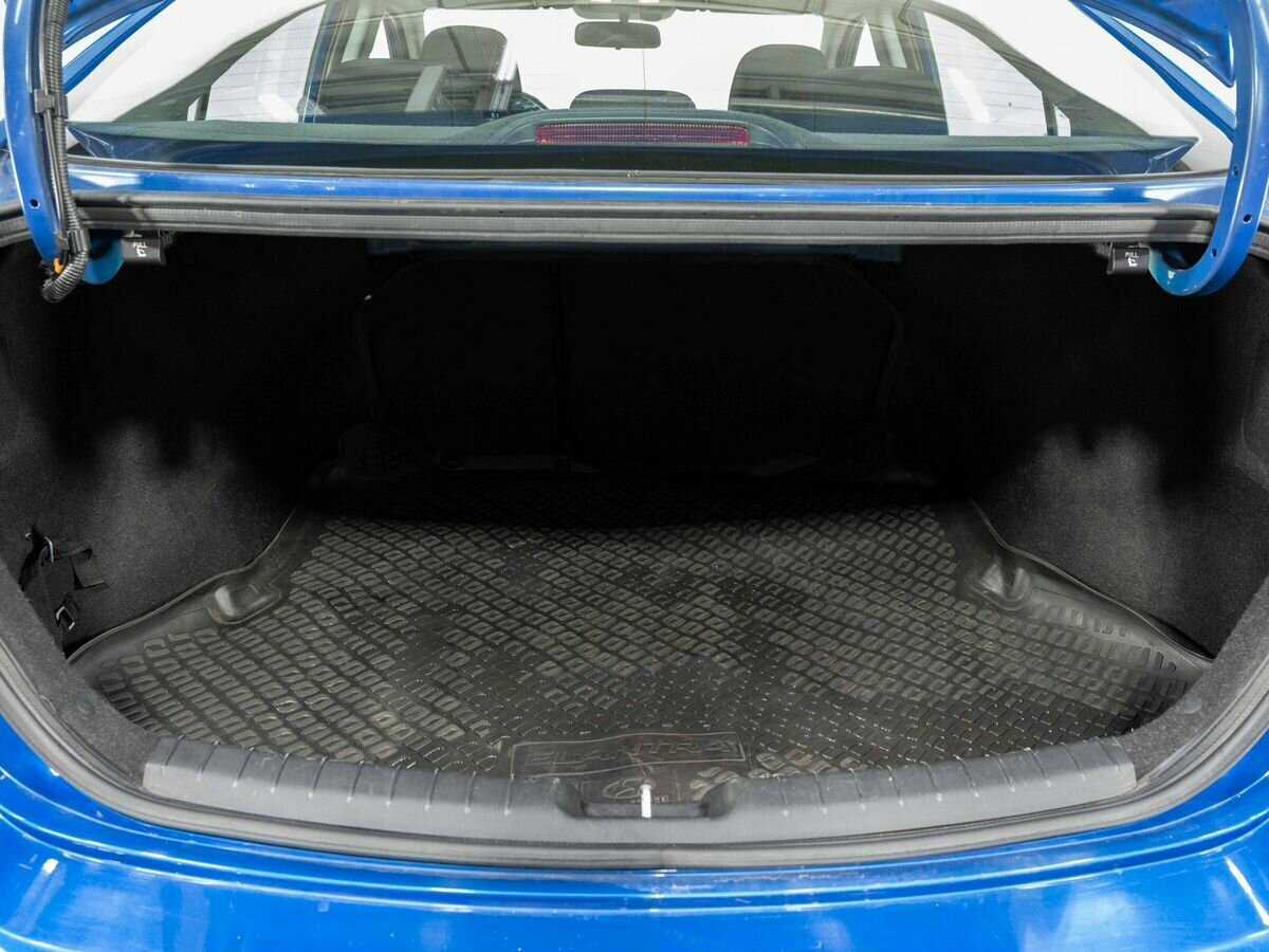 Hyundai Elantra с пробегом — 2017 год. Фото: #15